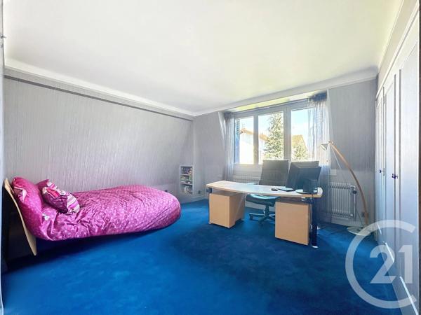 Maison à vendre  7 pièces - 237 m 2   THIAIS  - 94