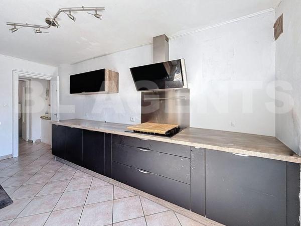 maison sur mont-saint-martin