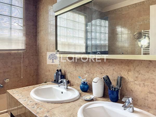 Achat maison Saint-Jean-de-Thouars - 7 pièce(s) - 230 m² - 268 140 €