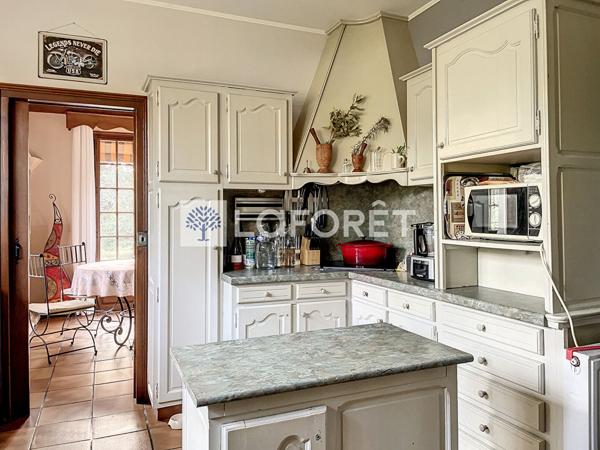 Achat maison Saint-Jean-de-Thouars - 7 pièce(s) - 230 m² - 268 140 €