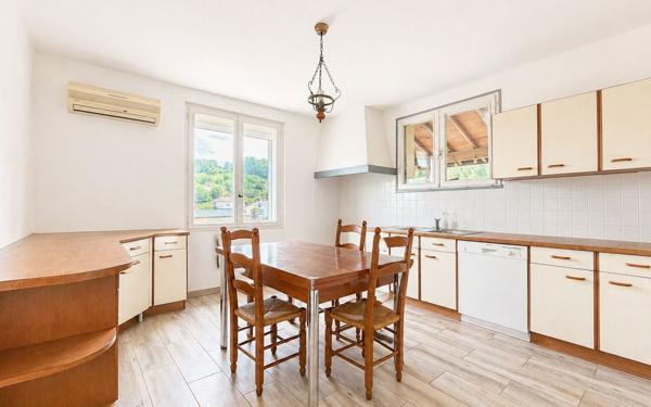 Maison à vendre    7 pièces •  Aubin