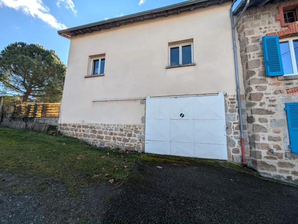 MAISON A RENOVER - ESSERTINES EN DONZY , 7 pièces , 164 m² , 4 /5 chambres , COMBLES, CAVE, GARAGE , TERRAIN 526 m²