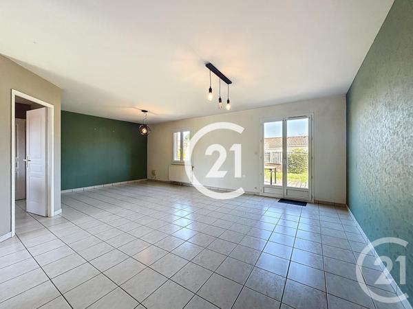 Maison à vendre  4 pièces - 99 m2 CHATEAUBERNARD - 16