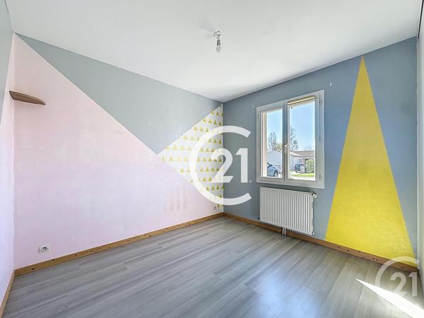Maison à vendre  4 pièces - 99 m2 CHATEAUBERNARD - 16
