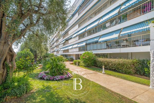 Cannes, Appartement 2 Chambres -  82 m² à vendre