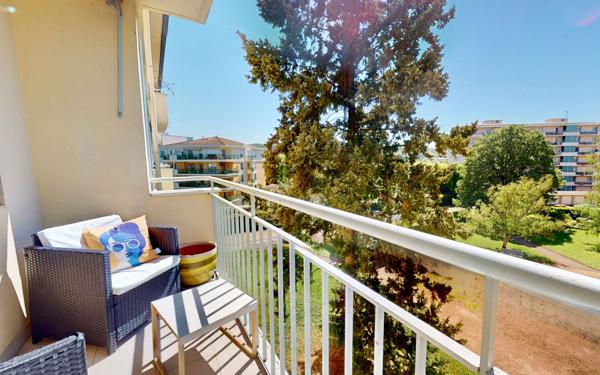 Appartement à vendre    3 pièces • 70,60 m2 Tassin-la-Demi-Lune