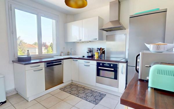 Appartement à vendre    3 pièces • 70,60 m2 Tassin-la-Demi-Lune
