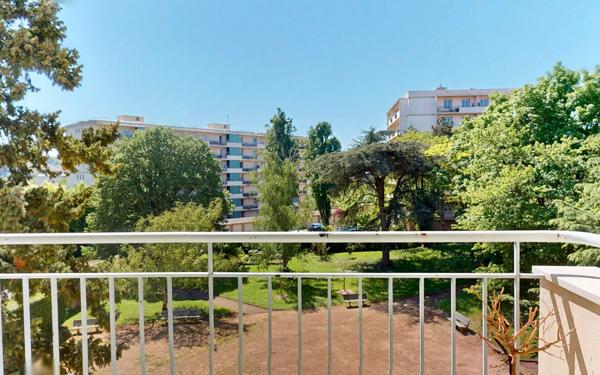 Appartement à vendre    3 pièces • 70,60 m2 Tassin-la-Demi-Lune