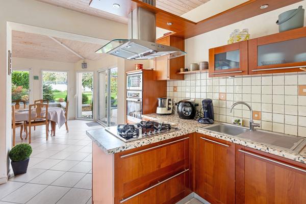 Maison Nantes 7 pièces plus de 140 m2-Garage-Atelier-Jardin,  
Nantes 44100