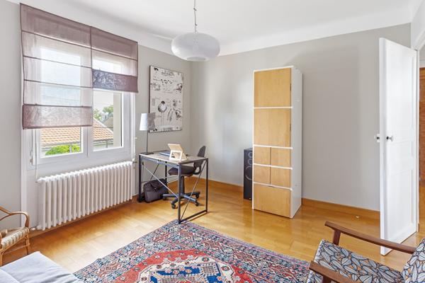 Maison Nantes 7 pièces plus de 140 m2-Garage-Atelier-Jardin,  
Nantes 44100