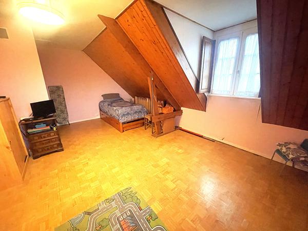 Maison 5 pièces - 132 m² Exclusivité efficity