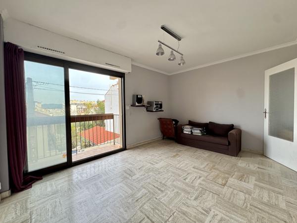 Marseille (13006) Studio avec ascenseur – Au pied de notre-dame de la garde - 13006 Marseille