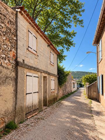 Remise à réinventer - Beau potentiel de rénovation