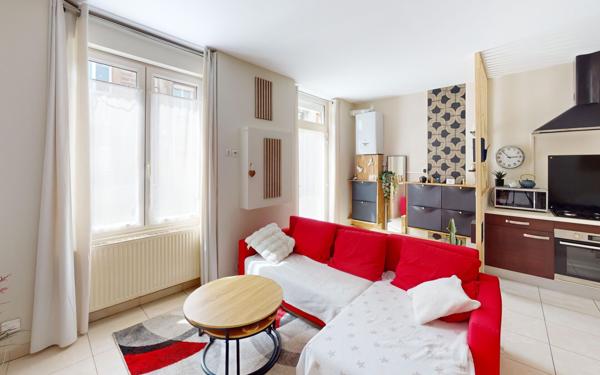 Maison à vendre    3 pièces • 80,12 m2 Saint-Étienne