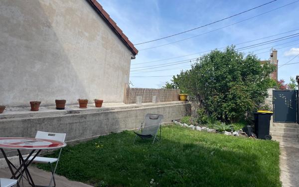 Maison à vendre    3 pièces • 80,12 m2 Saint-Étienne