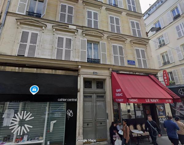 Vente                                                      Appartement
                        
                     5 pièces                      88 m2                     à Paris 10