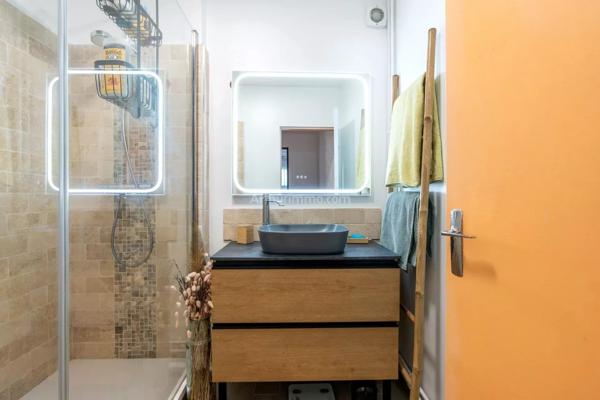Vente                                                      Appartement
                        
                     2 pièces                      40 m2                     à Lagny-sur-Marne