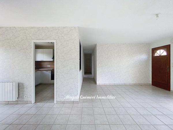 Montfort-sur-Meu (35160) Nouveauté à la location en EXCLUSIVITE ! Maison plain-pied de 4 pièces idéalement située à Montfort sur Meu 3