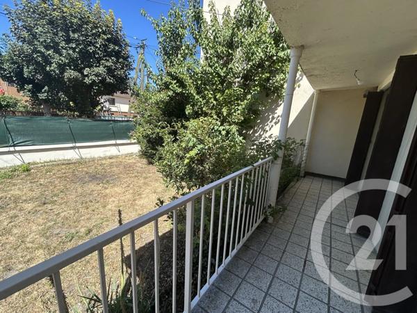 Maison à vendre  2 pièces - 37 m 2   STAINS  - 93