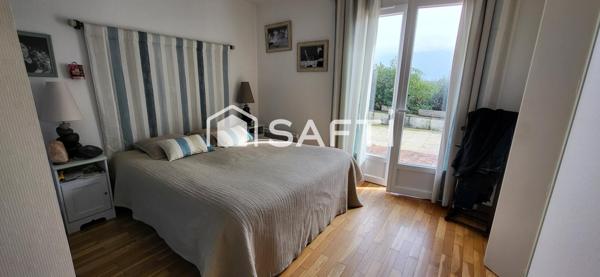 Ensemble immonilier proche mer.