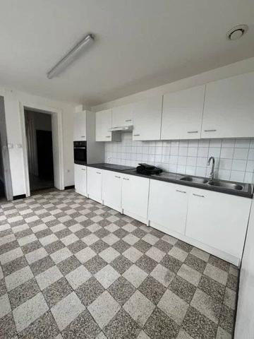 MAISON-6 PIÈCES