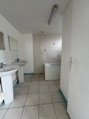 MAISON-6 PIÈCES