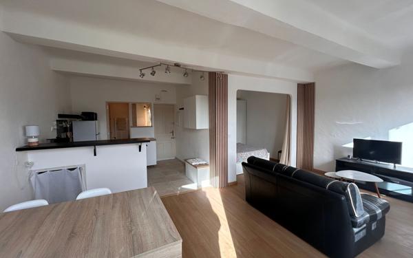 Appartement à vendre    2 pièces • 46,47 m2 Aups