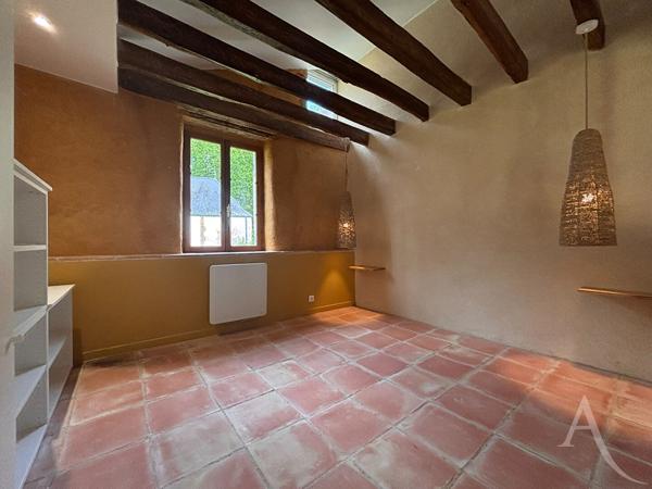 Maison rénovée au coeur du domaine du Château de Maupas Morogues