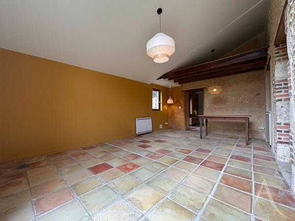 Maison rénovée au coeur du domaine du Château de Maupas Morogues