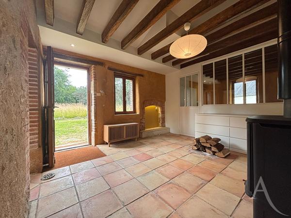 Maison rénovée au coeur du domaine du Château de Maupas Morogues
