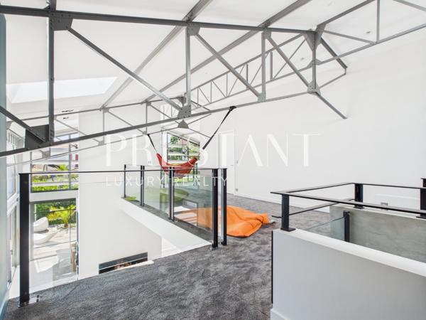 Villa contemporaine avec piscine à Biarritz – 400 m² à 2 min à vélo des plages, BIARRITZ