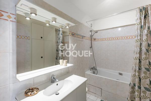 Appartement Paris 4 pièce(s) 98 m2