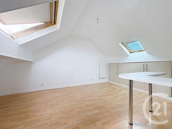 Appartement F2 à vendre  2 pièces - 31 m 2   HOUILLES  - 78