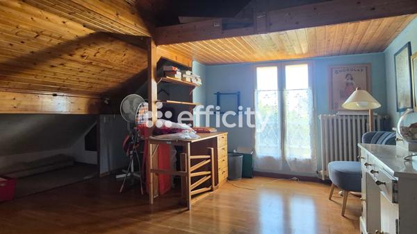 Maison
         5 pièces
        - 109 m² Exclusivité 399 000 € *