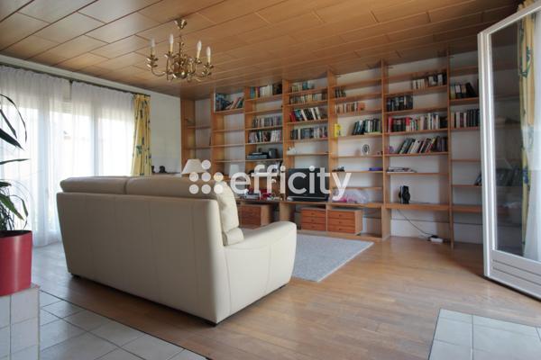 Maison
         5 pièces
        - 109 m² Exclusivité 399 000 € *