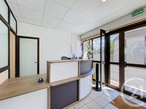 Immeuble à vendre  270 m 2   NEMOURS  - 77