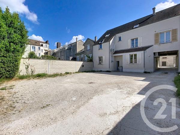 Immeuble à vendre  270 m 2   NEMOURS  - 77