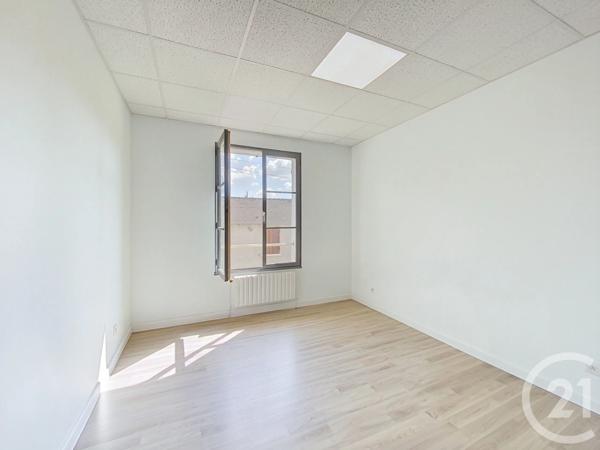 Immeuble à vendre  270 m 2   NEMOURS  - 77
