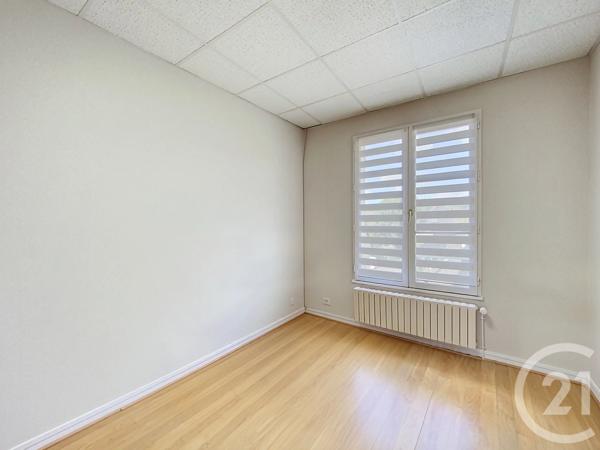 Immeuble à vendre  270 m 2   NEMOURS  - 77