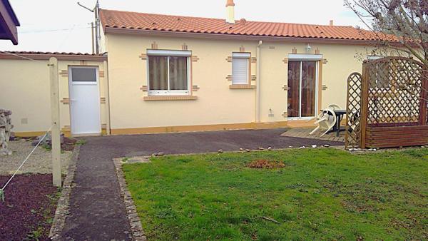 Maison prête à vivre à St Pierre des Echaubrognes