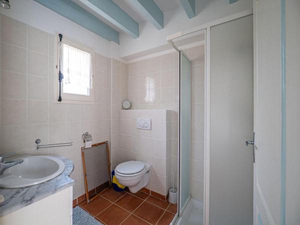 Maison Montval Sur Loir 5 pièce(s) 148 m2 - 3  chambres -