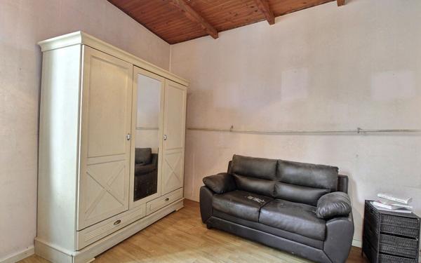 Maison à vendre    3 pièces •  Marseille 10