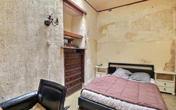 Maison à vendre    3 pièces •  Marseille 10