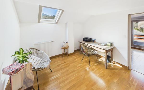 Maison à vendre    4 pièces • 96,22 m2 Les Marches