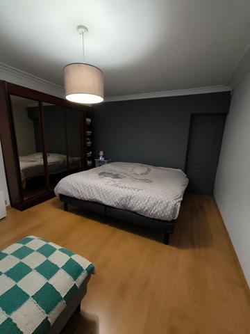 Maison en pierre avec dépendance