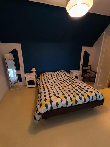 Maison en pierre avec dépendance