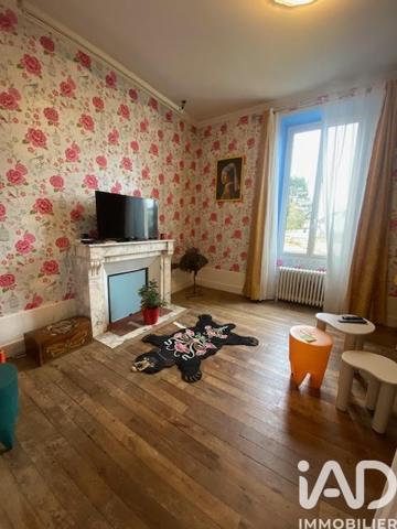 Maison à vendre 10 pièces 200 m² Authume