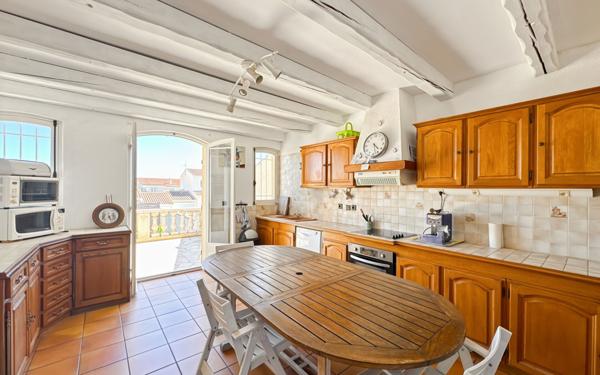 Maison à vendre    4 pièces • 181,87 m2 Port-de-Bouc