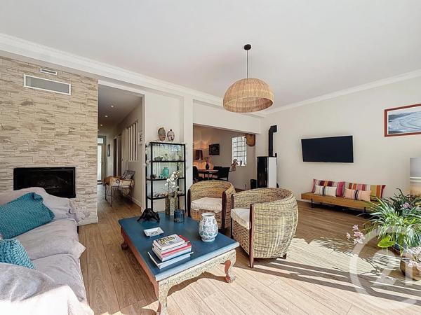 Maison à vendre  7 pièces - 186 m 2   STE GENEVIEVE DES BOIS  - 91