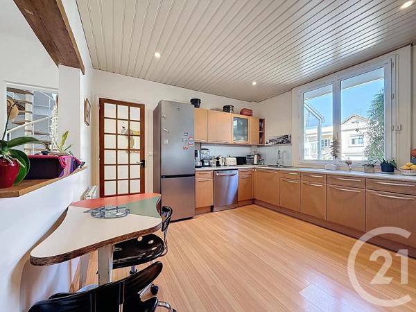 Maison à vendre  7 pièces - 186 m 2   STE GENEVIEVE DES BOIS  - 91